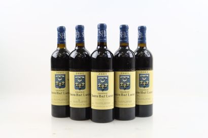 5 bottles of PESSAC-LEOGNAN 2001 du Château...