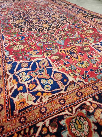 Old and fine Isfahan Najafabad
Wool velvet...