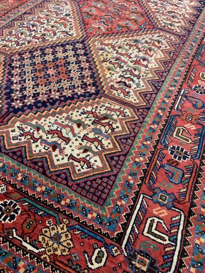 Animal rugs
Wool velvet on wool foundation
Ivory...