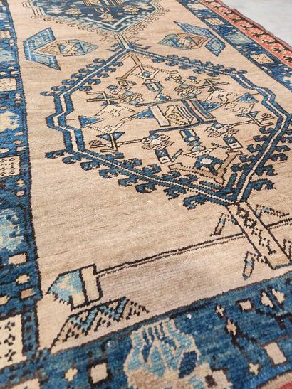 Old Sarab gallery carpet 
Beige field decorated...