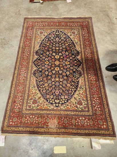 Hereke signed Hereke with thousand-flower...