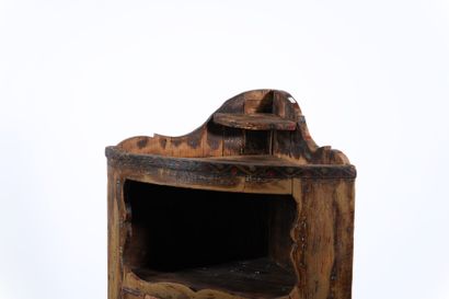 Corner cabinet in lacquered wood opening...