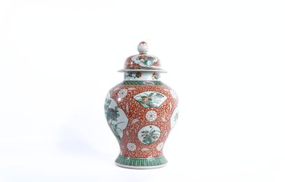 China, 19th century
Porcelain baluster-shaped...
