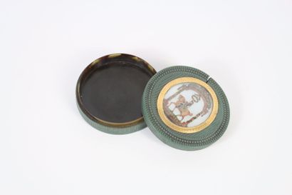 Box in stingray with guilloché decoration,...