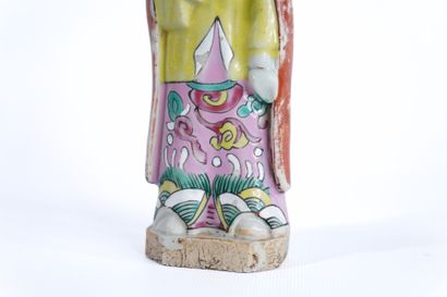 CHINA. 
Pair of polychrome porcelain statuettes....