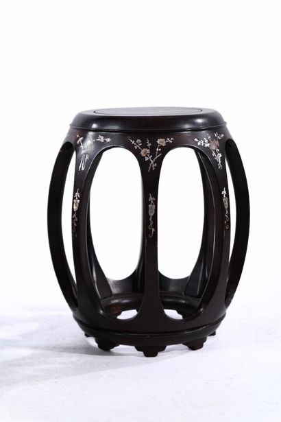 CHINA 
Pair of stools in exotic openwork...