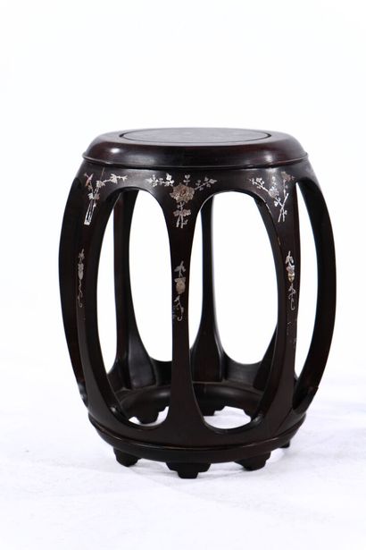 CHINA 
Pair of stools in exotic openwork...