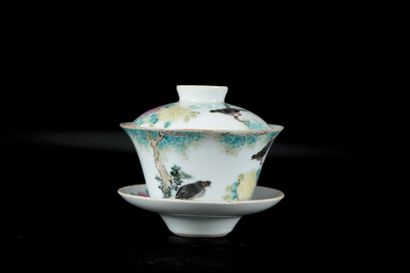 CHINA, 19th century
Set of two porcelain...