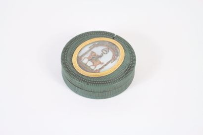 Box in stingray with guilloché decoration,...
