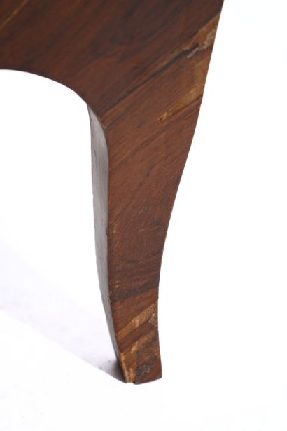 Veneered chest of drawers with curved front...