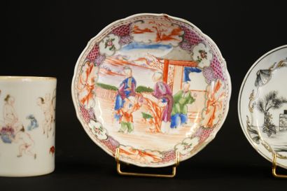 China 19th century
Porcelain set including...