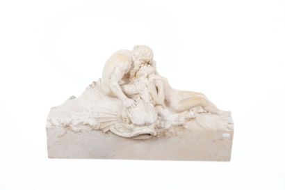 École néoclassique 
Couple enlacée sur un...