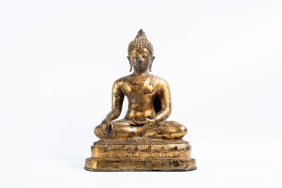 ASIE 
Sculpture d'un Bouddha assis sur une...