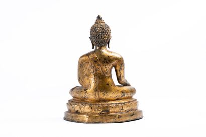 ASIE 
Sculpture d'un Bouddha assis sur une...