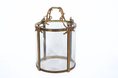 Lanterne de vestibule de forme cylindrique...