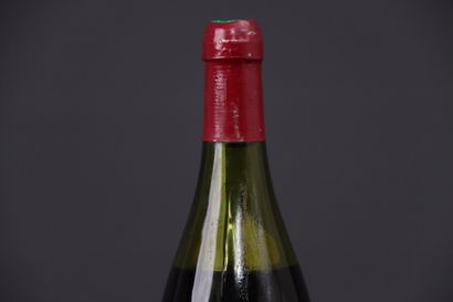 1 bouteille de VOSNE-ROMANEE 1er Cru Cros-Parantoux...