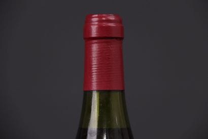 1 bouteille d'ECHEZEAUX 1988 du Domaine Henri...