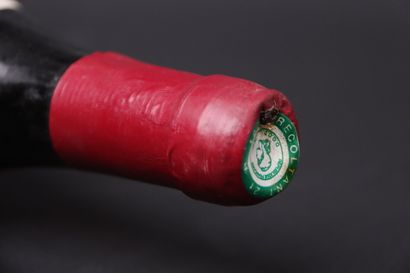 1 bouteille de VOSNE-ROMANEE 1er Cru Cros-Parantoux...