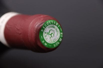 1 bouteille de VOSNE-ROMANEE 1er Cru Cros-Parantoux...