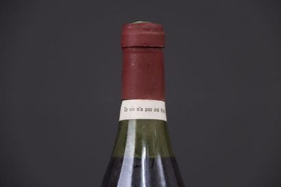 1 bouteille de VOSNE-ROMANEE 1er Cru Cros-Parantoux...