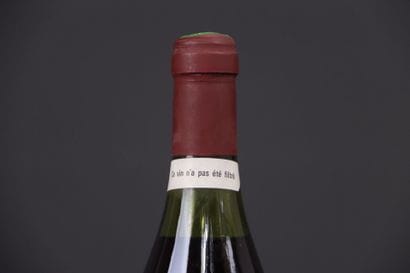 1 bouteille de VOSNE-ROMANEE 1er Cru Cros-Parantoux...
