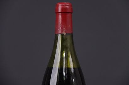 1 bouteille de VOSNE-ROMANEE 1er Cru Cros-Parantoux...