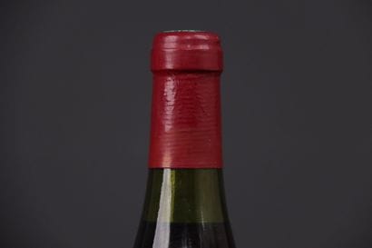 1 bouteille de VOSNE-ROMANEE 1988 du Domaine...
