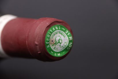 1 bouteille de VOSNE-ROMANEE 1er Cru Cros-Parantoux...