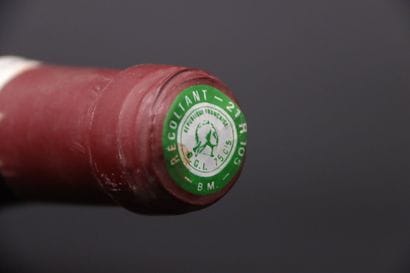 1 bouteille de VOSNE-ROMANEE 1er Cru Cros-Parantoux...