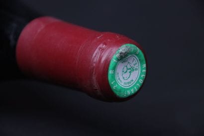1 bouteille de VOSNE-ROMANEE 1er Cru Les...