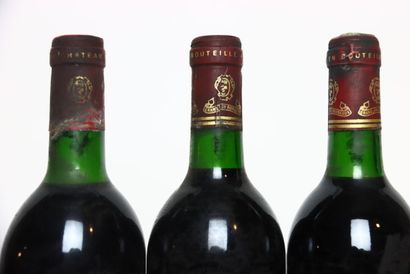 3 bouteilles de MARGAUX rouge 1988, CHÂTEAU...