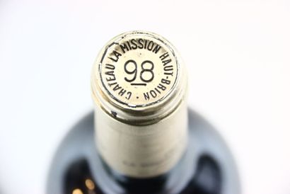 1 bouteille de PESSAC-LÉOGNAN rouge 1998,...