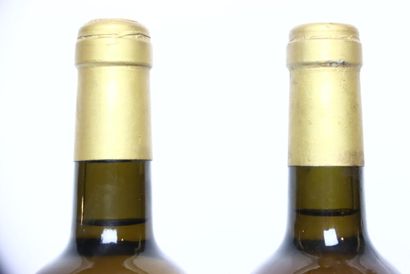 4 bottles of white BORDEAUX 1999, CHÂTEAU...