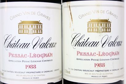 4 bouteilles de PESSAC-LÉOGNAN rouge 1988,...