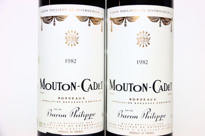 2 bottles of red BORDEAUX 1982, MOUTON-CADET...