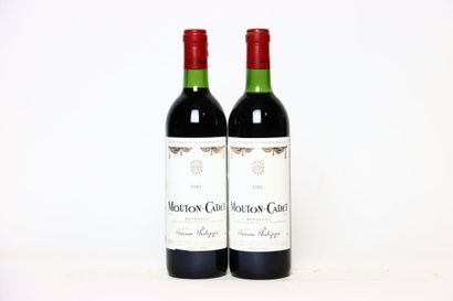 2 bottles of red BORDEAUX 1982, MOUTON-CADET...