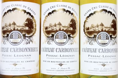 3 bouteilles de PESSAC-LÉOGNAN blanc 2007,...