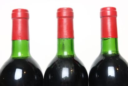 3 bouteilles de PESSAC-LÉOGNAN rouge 1990,...