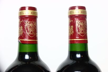 5 bouteilles de SAINT-ÉMILION GRAND CRU rouge...