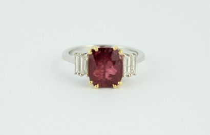Bague en or gris 18K (750/1000) style art...