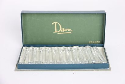 DAUM, réunion de douze porte-couteaux batons...