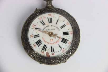 Pocket watch in silver plated metal. Roman...