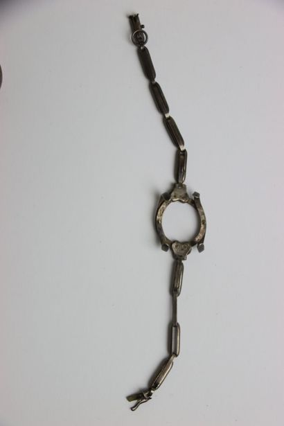 ANONYME.
Montre gousset en argent
Cadran...