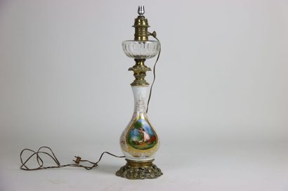 Oil lamp mounted on electricity in polychrome...