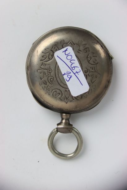 Silver pocket watch. Roman numerals. Gross...
