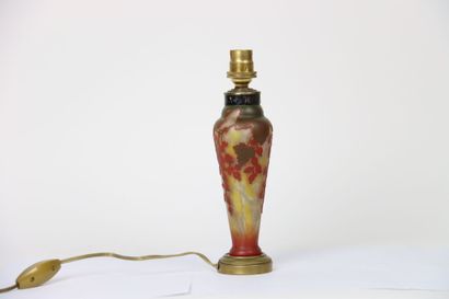 DAUM attribué à, Pied de lampe verre multicouches...
