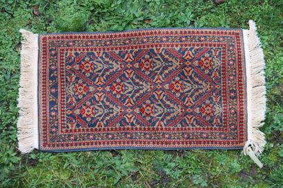 Tapis Chirvan. Russie. Vers 1975/80. Velours...