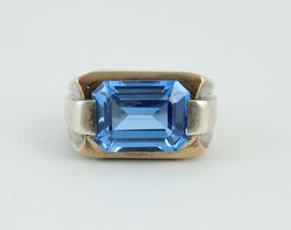 Bague tank art déco en or 18K (750/1000)...