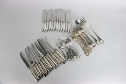 CHRISTOFLE, Ménagère comprenant douze fourchettes,...
