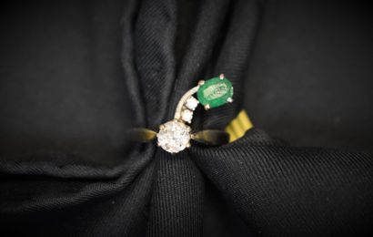 Ring in white gold 750/°° you and me with...